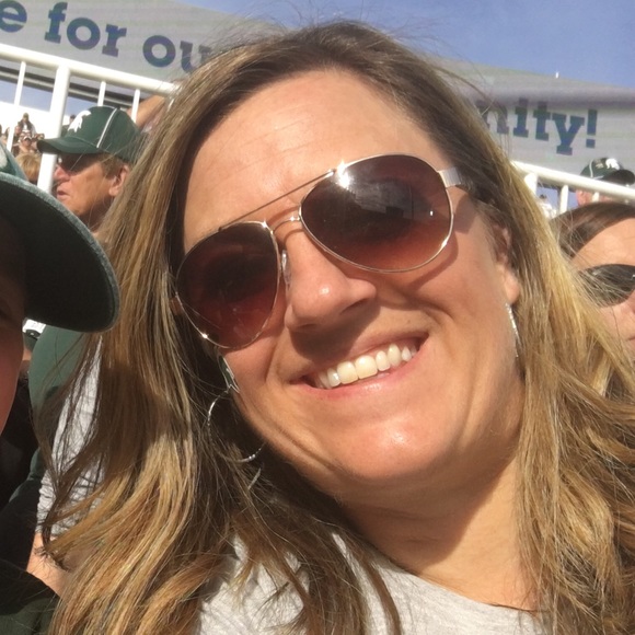 Meet your Posher, Brie - Picture 1 of 1